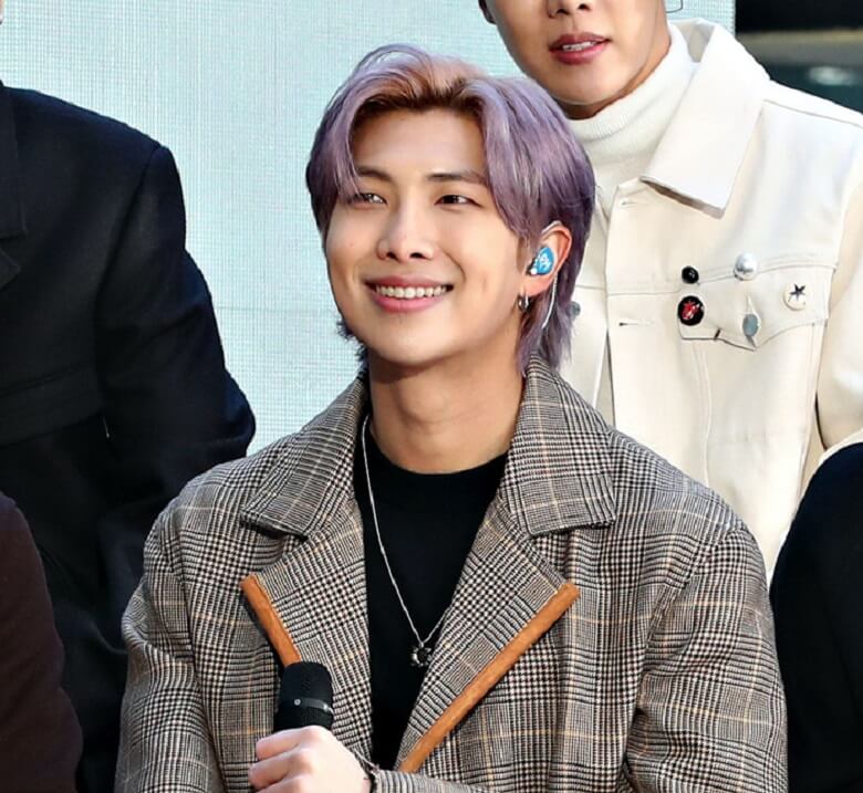 اعضای گروه BTS جذاب هستند.