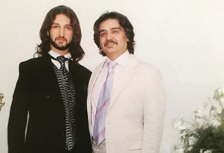 رضا رویگری با پسرش آشتی کرده است.