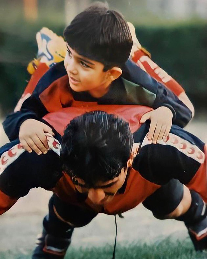 امیر عابدزاده روی دوش عقاب آسیا