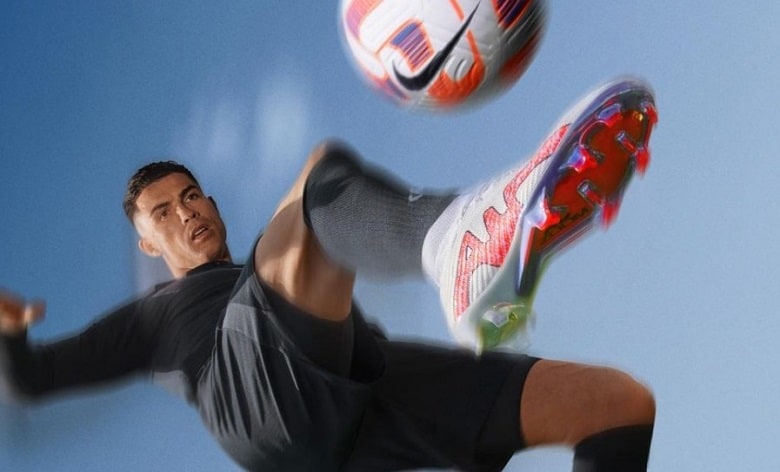 ثروت جفری بولکیا از مسی و رونالدو هم بیشتر است.