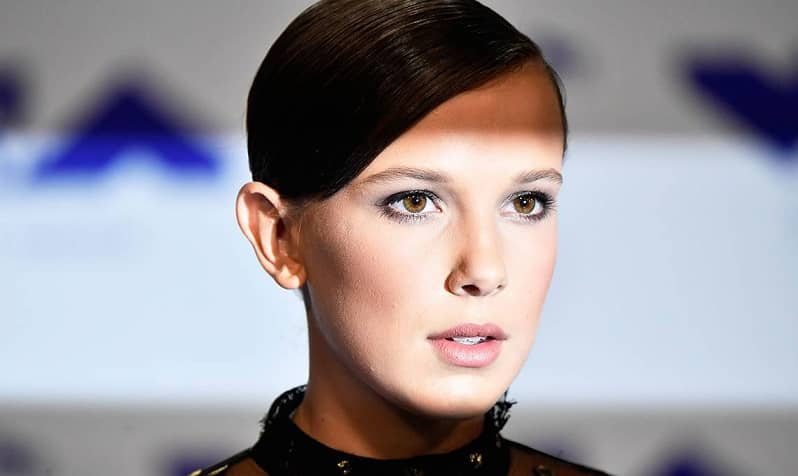 میلی بابی براون موهایش را پیکسی تراشید