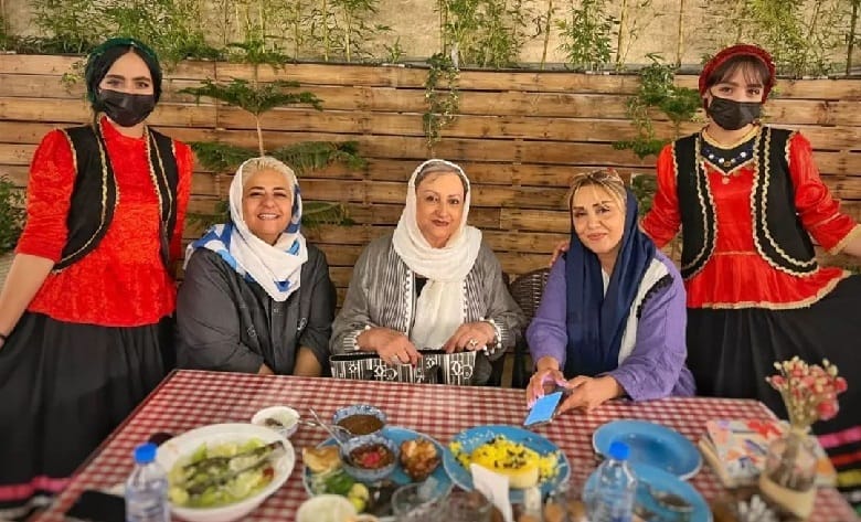 مریم امیر جلالی و خانم‌های بازیگر در رستوران شمالی دورهمی گرفتند.