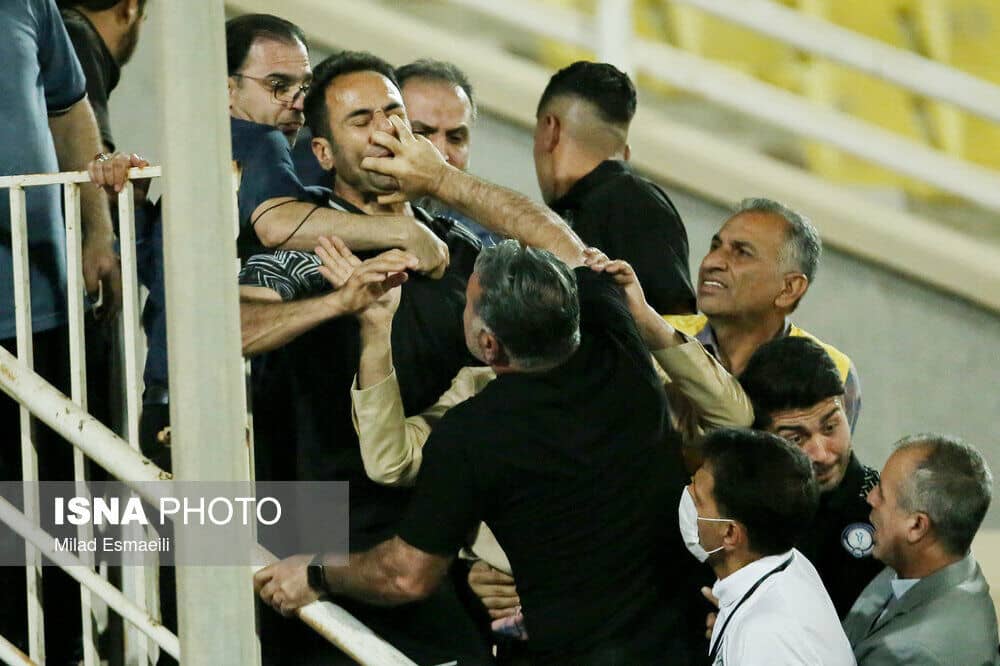 کتک‌کاری محمود فکری و بختیاری‌زاده در اهواز