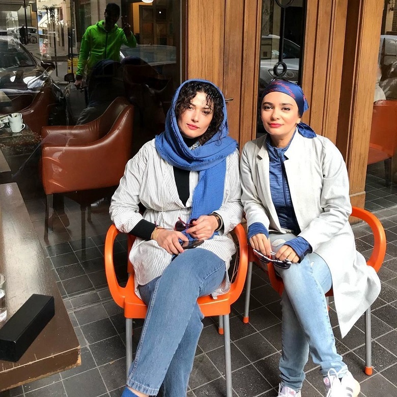 لادن مستوفی و لیندا کیانی در اقصی نقاط جهان دوستی دارند.