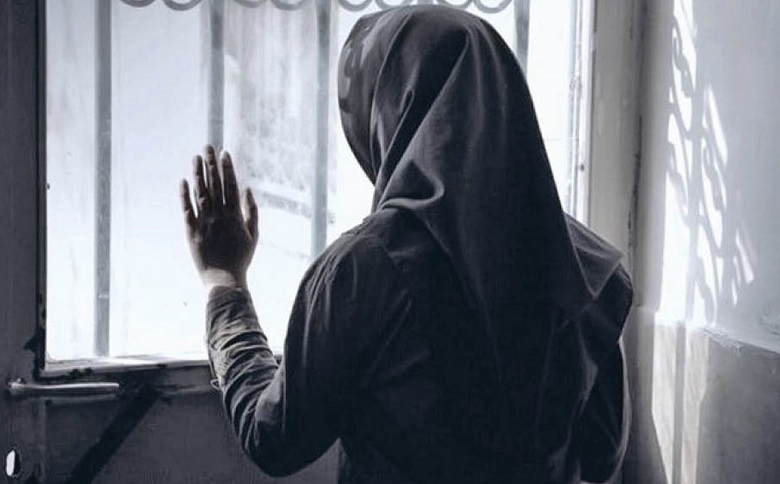 دختری که به عنوان صیغه‌ای مشهور شده است.