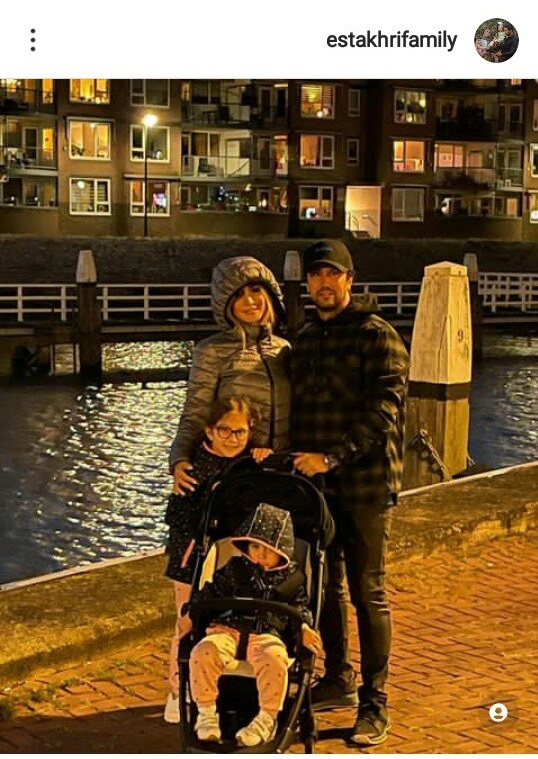 تیپ و ژست جدید شاهرخ استخری و خانواده اش در بلژیک