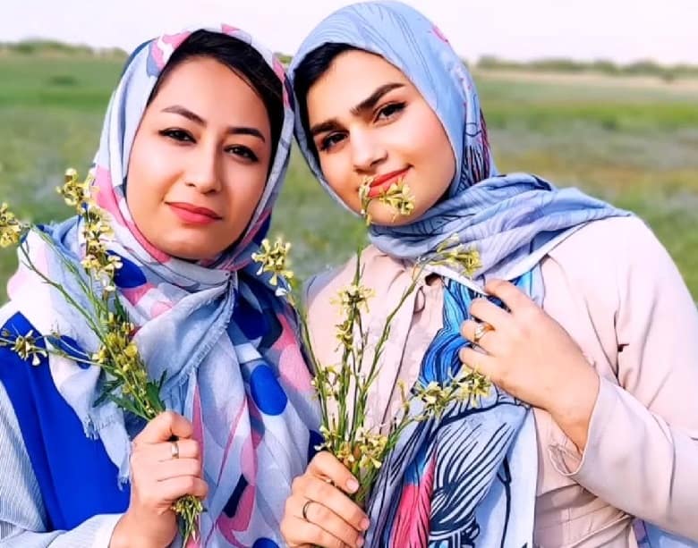 علی هانتر مرد دو زنه شاخ اینستاگرامی است.