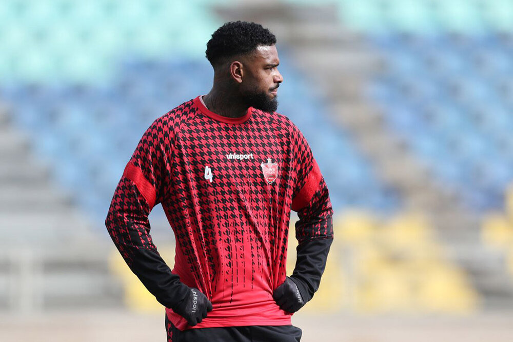 مجازات بی مهری لوکادیا، ستاره فراری پرسپولیس چیست؟