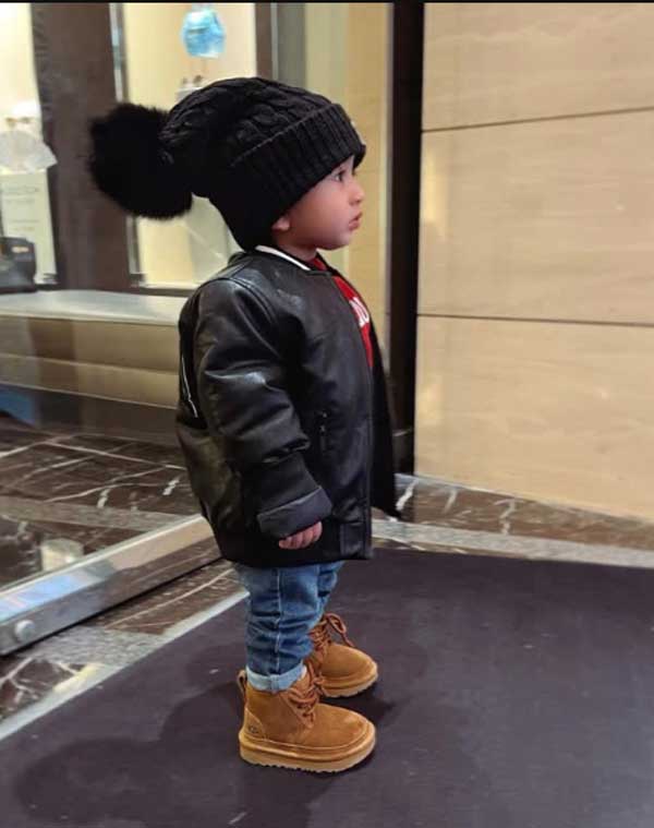 تیپ پسر "دنیا جهانبخت" مورد تمسخر کاربران قرار گرفت/ عکس تیپ پسر "دنیا جهانبخت" مورد تمسخر کاربران قرار گرفت/ عکس