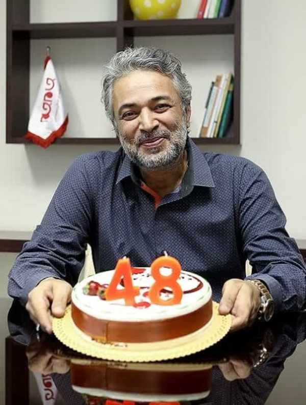 ذوق زدگی عجیب "حسن جوهرچی" در آخرین جشن تولدش/ عکس