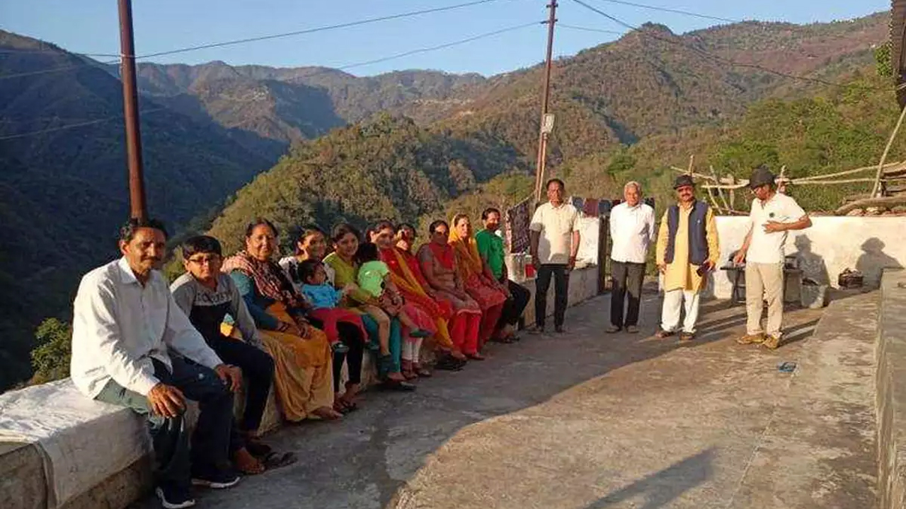در این روستای عجیب زن ها چند شوهر دارند/ عکس در این روستای عجیب زن ها چند شوهر دارند/ عکس