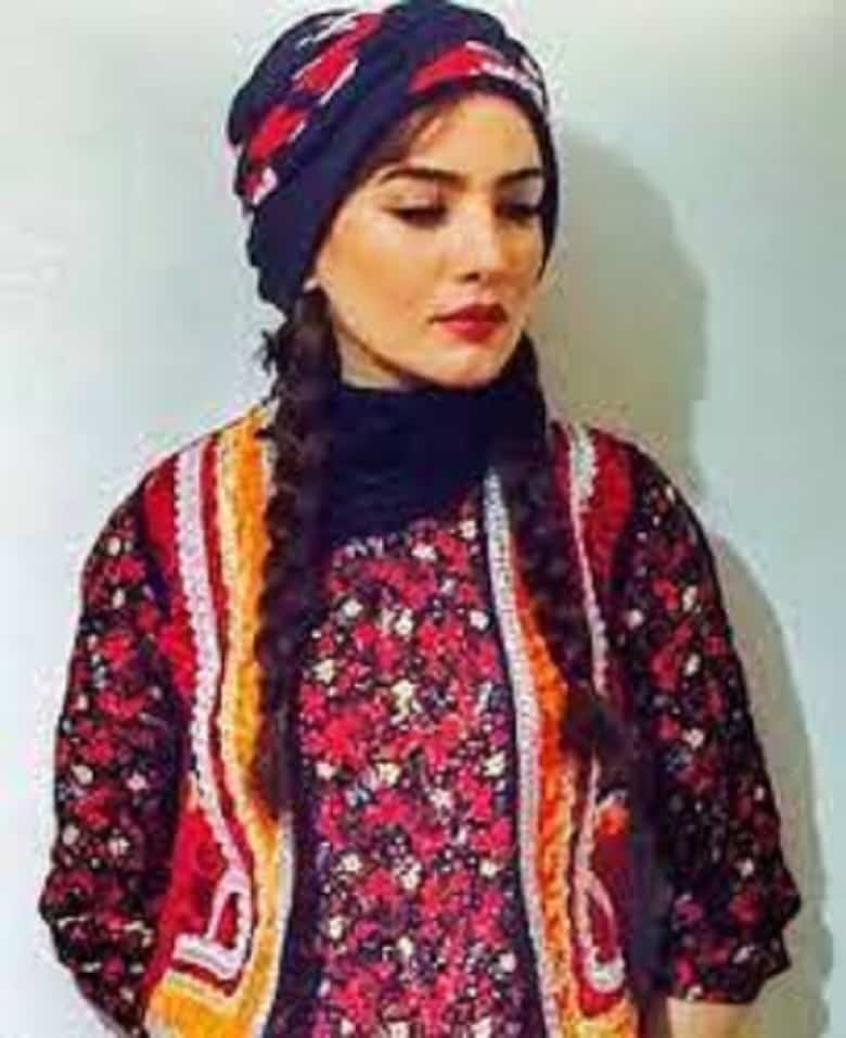 متین ستوده به لر بودنش افتخار کرده است.