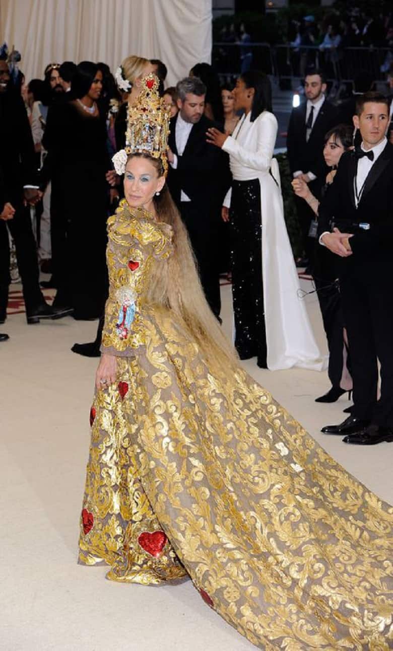 بی‌ریخت‌ترین لباس‌هایی که افراد مشهور پوشیده بودند.