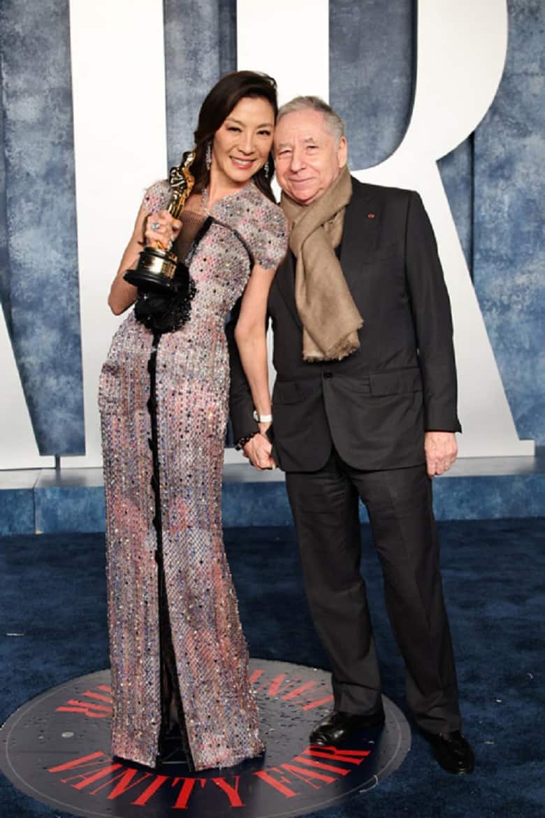 بازیگران در مهمانی پس از اسکار لباس‌های مجللی پوشیدند.