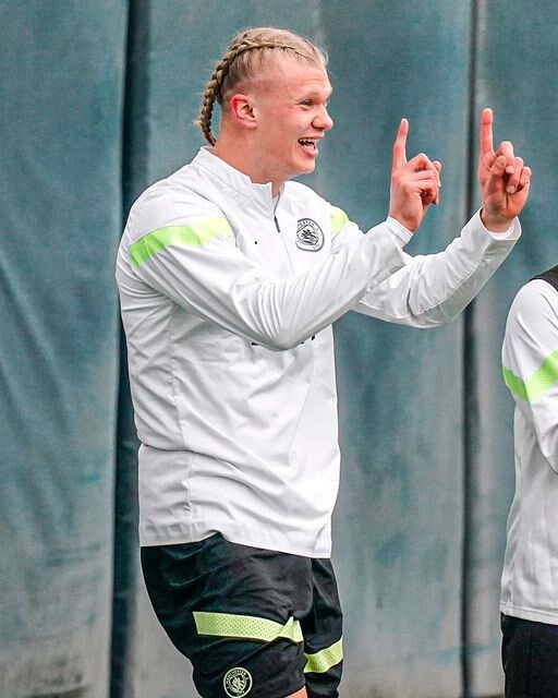 مدل موی عروسکی ستاره منچستر حسابی جنجالی شد +عکس