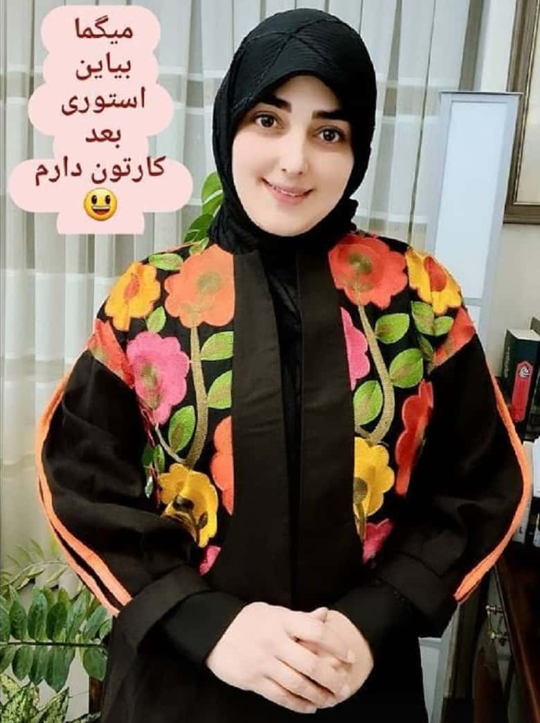 عکس/ لباس خانگی گل گلی بر تن خانم مجری محجبه!