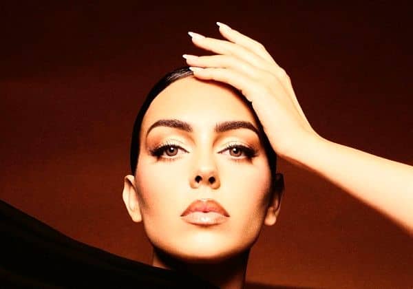 شغل جدید نامزد رونالدو در عربستان همه را متعجب کرد!+عکس