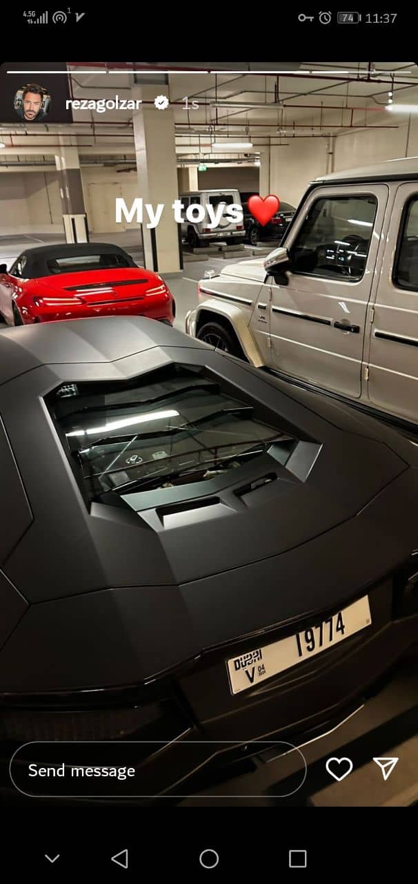 گلزار کلکسیون خودروهای لوکسش را به رخ کشید! گلزار کلکسیون خودروهای لوکسش را به رخ کشید!