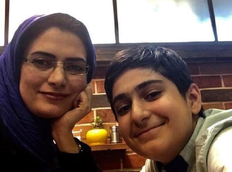 تصاویر/ باور می‌کنید مادر واقعی پسرخوانده ستاره قطبی این زن مشهور باشد؟!