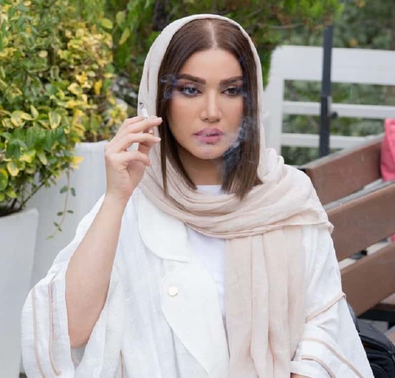 عکس/ پوک از ته دل متین ستوده به سیگارش!