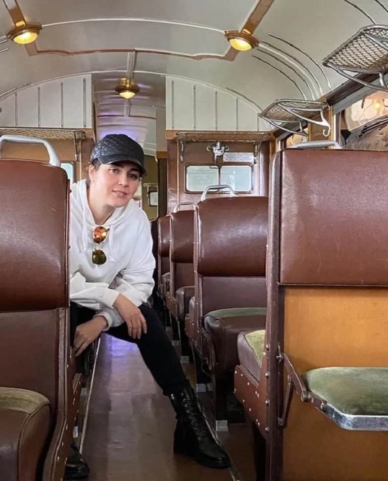 گشت و گذار “افسانه پاکرو” در ترکیه با تیپ مردانه/ عکس