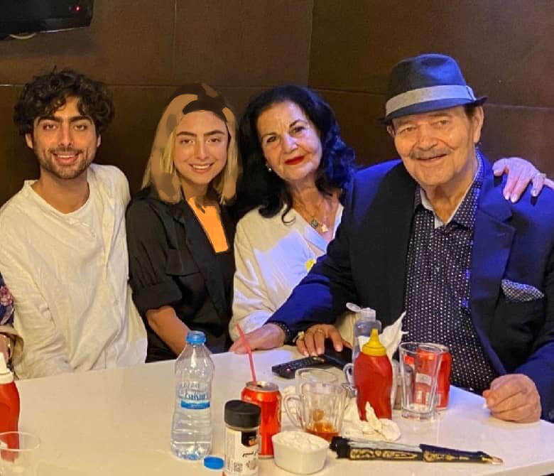 عکس/ دورهمی نوه‌های فردین با ستاره‌های سینما