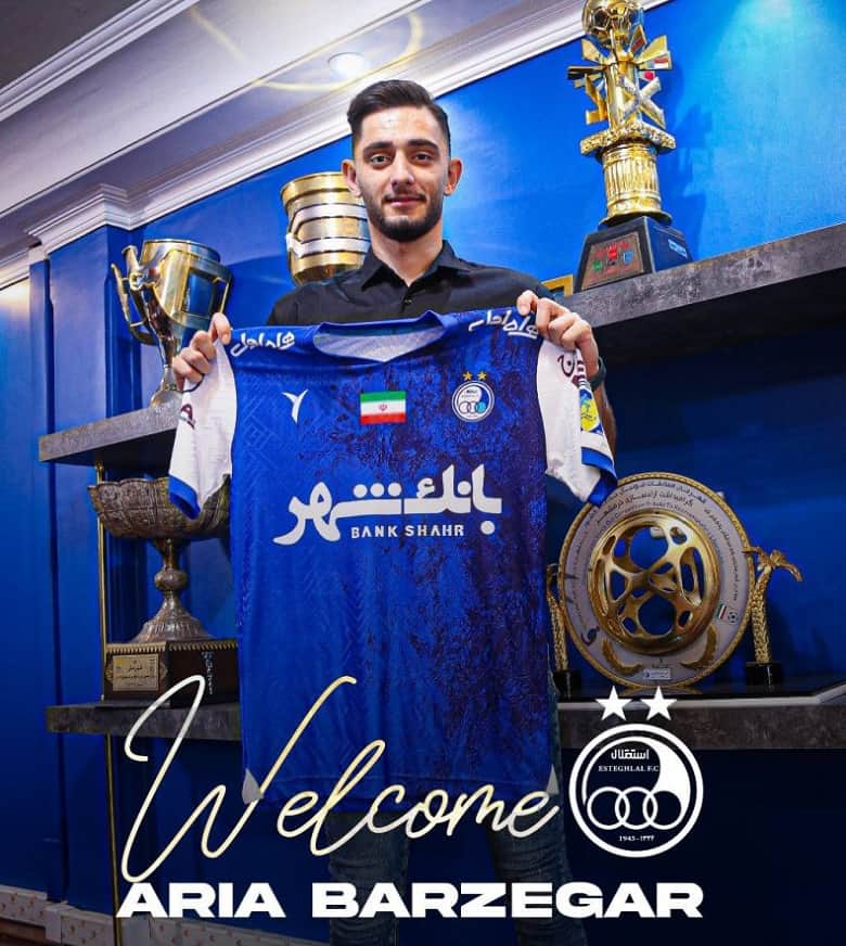 رسمی: مهاجم سابق پرسپولیس به استقلال پیوست!