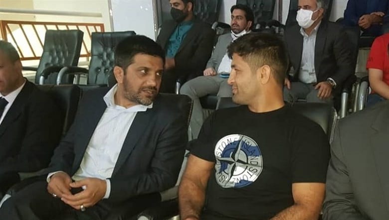 گلایه عجیب برادر کشتی گیر ایرانی: او تمرین نمی‌کند، فقط درگیر «گیم» است!