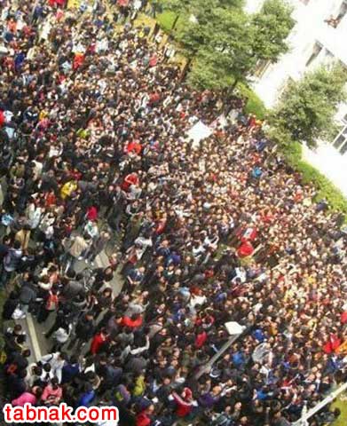 "یانگ زنگ منگین" دانشجوی دختر دانشگاهی در چین به واسطه‌ی یادداشتش روی یک کاغذ بیشتر از آنچه که فکرش را می کرد در میان هم دانشکده هایش خواستگار پیدا کرد.