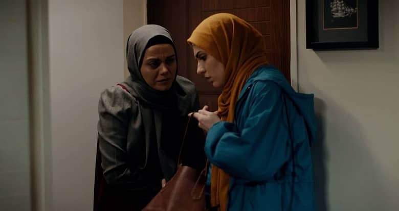 رها و پرستو در احضار