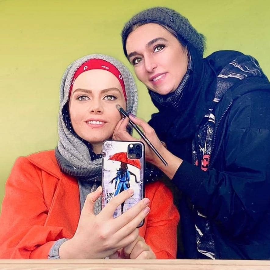 گریم رهای احضار او را تغییر شکل داد.