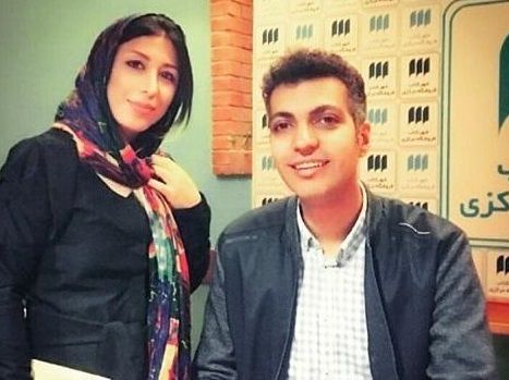 عادل فردوسی پور در کنار هوادارش