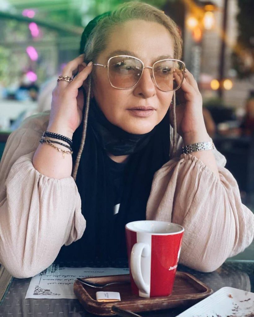 دلتنگی حس دار لاله صبوری و ارتش غم.