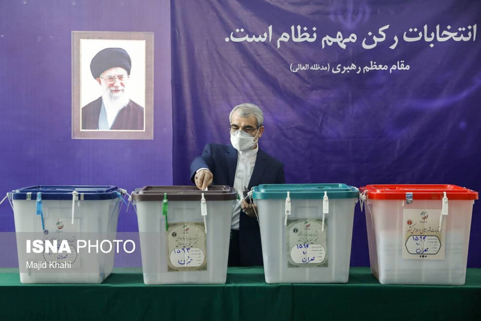 تصاویر مقامات و چهره‌های سیاسی پای صندوق رای