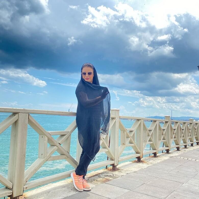 صبا راد لب دریا عکس گرفت