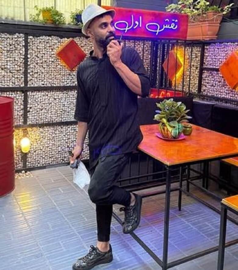 مهدی ماهانی استایل مشکی زد.