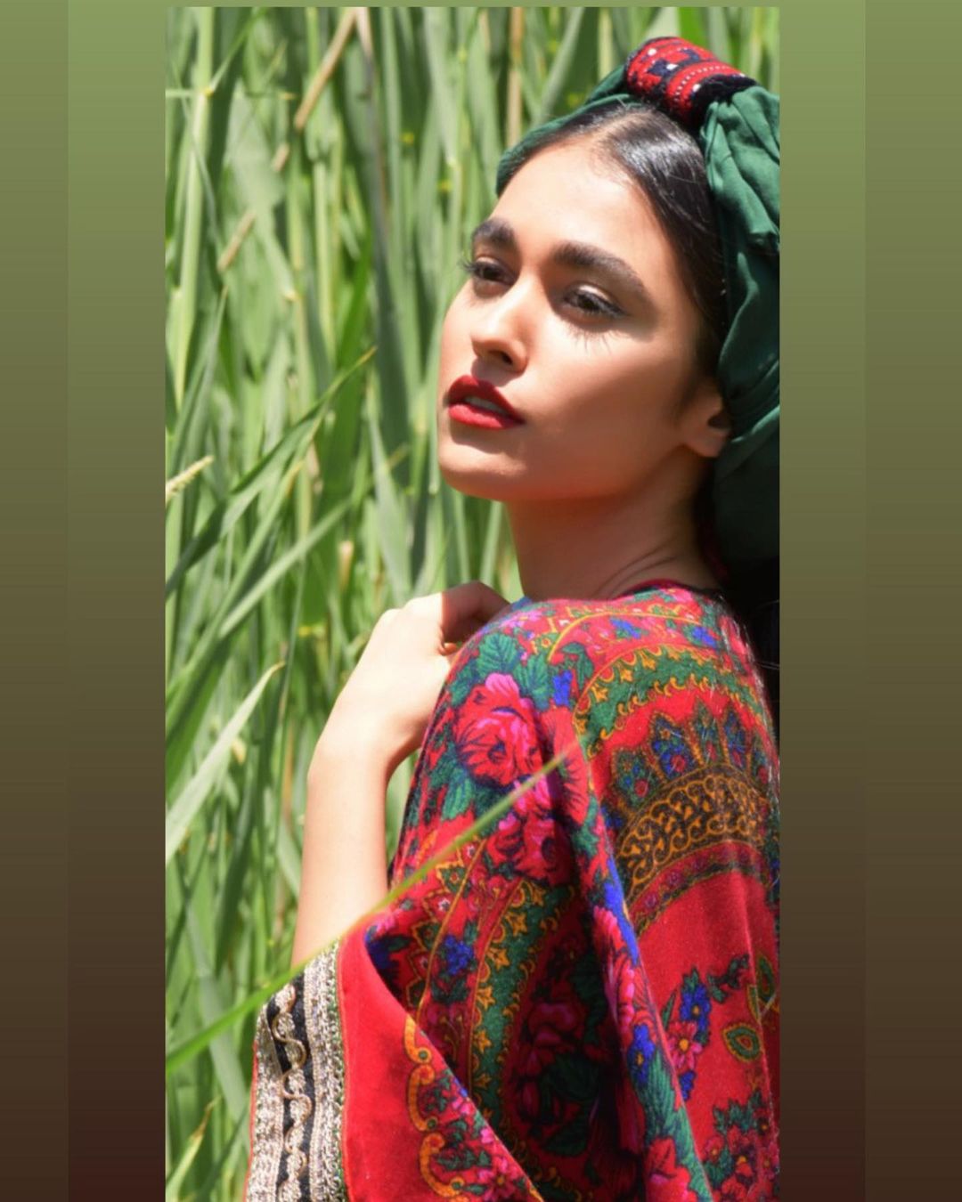 عکس جدید بازیگر سریال احضار در طبیعت