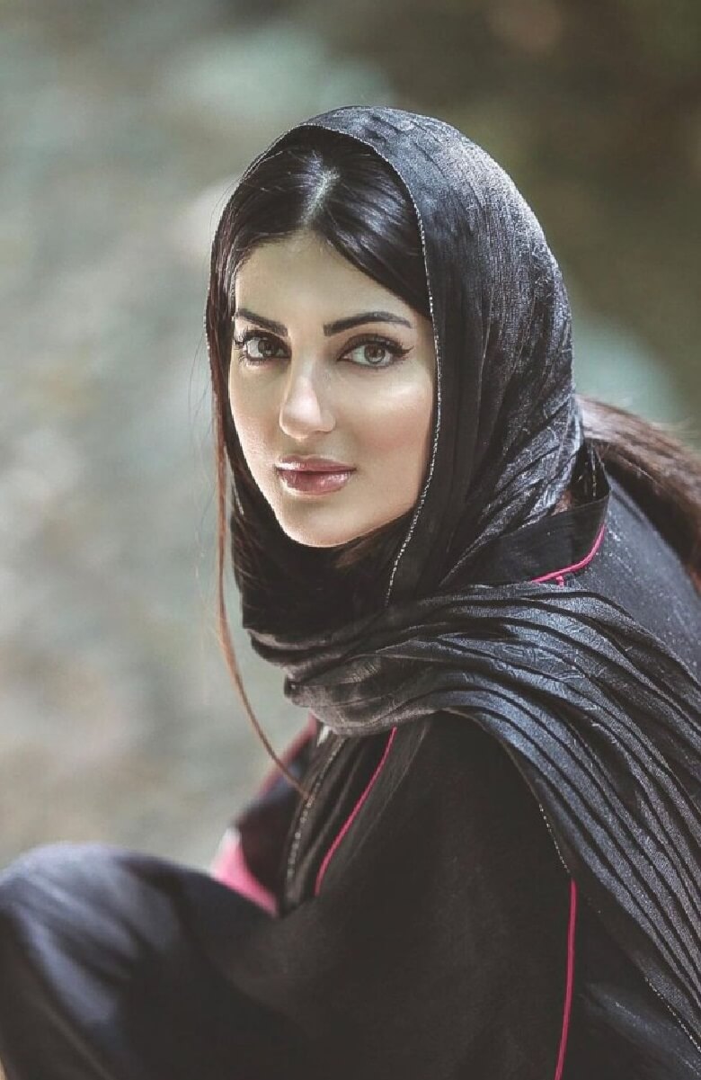 هلیا امامی با دو استایل متفاوت ظاهر شد.