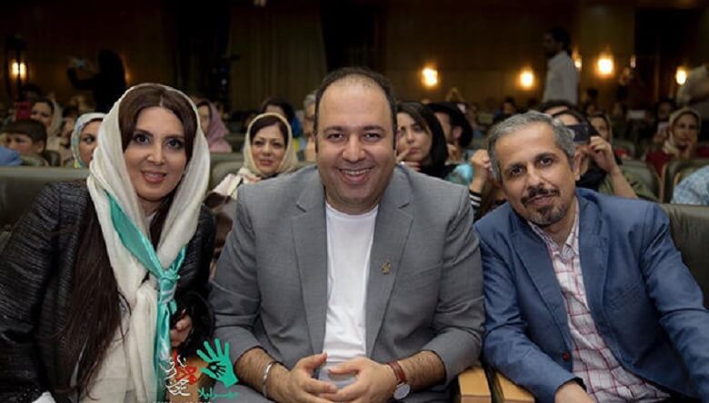 لیلا بلوکات کار خیر می کند.