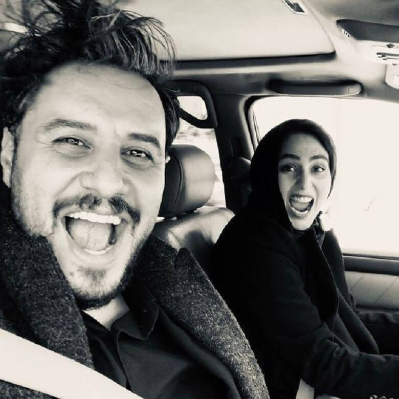 جواد عزتی و رعنا آزادی‌ور سرخوشانه و از ته دل خندیدند.