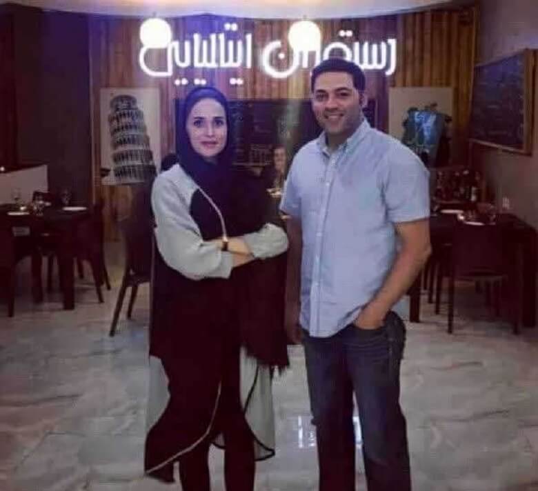 ریناز ایزدیار با پسرخاله‌اش به رستوران او رفتند.